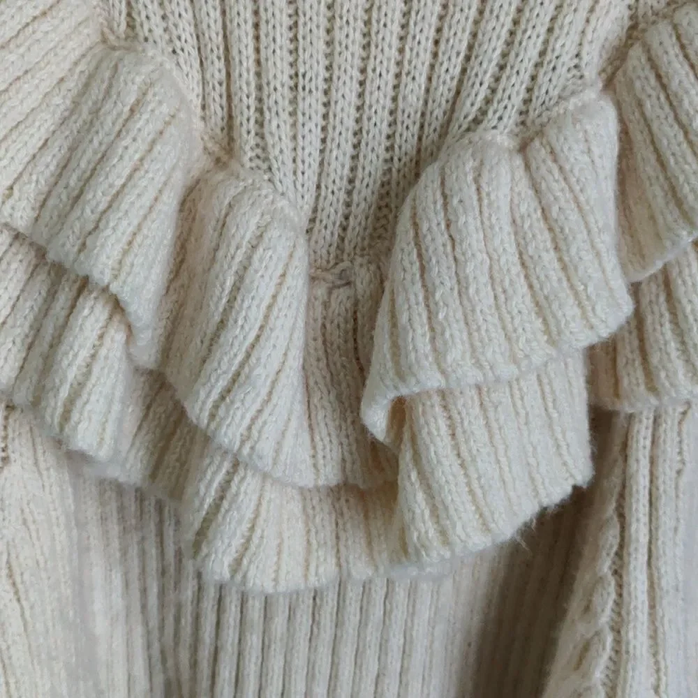 H&M balloon sleeve mock neck sweater